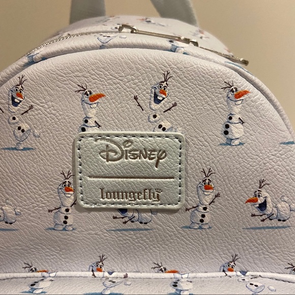 olaf loungefly